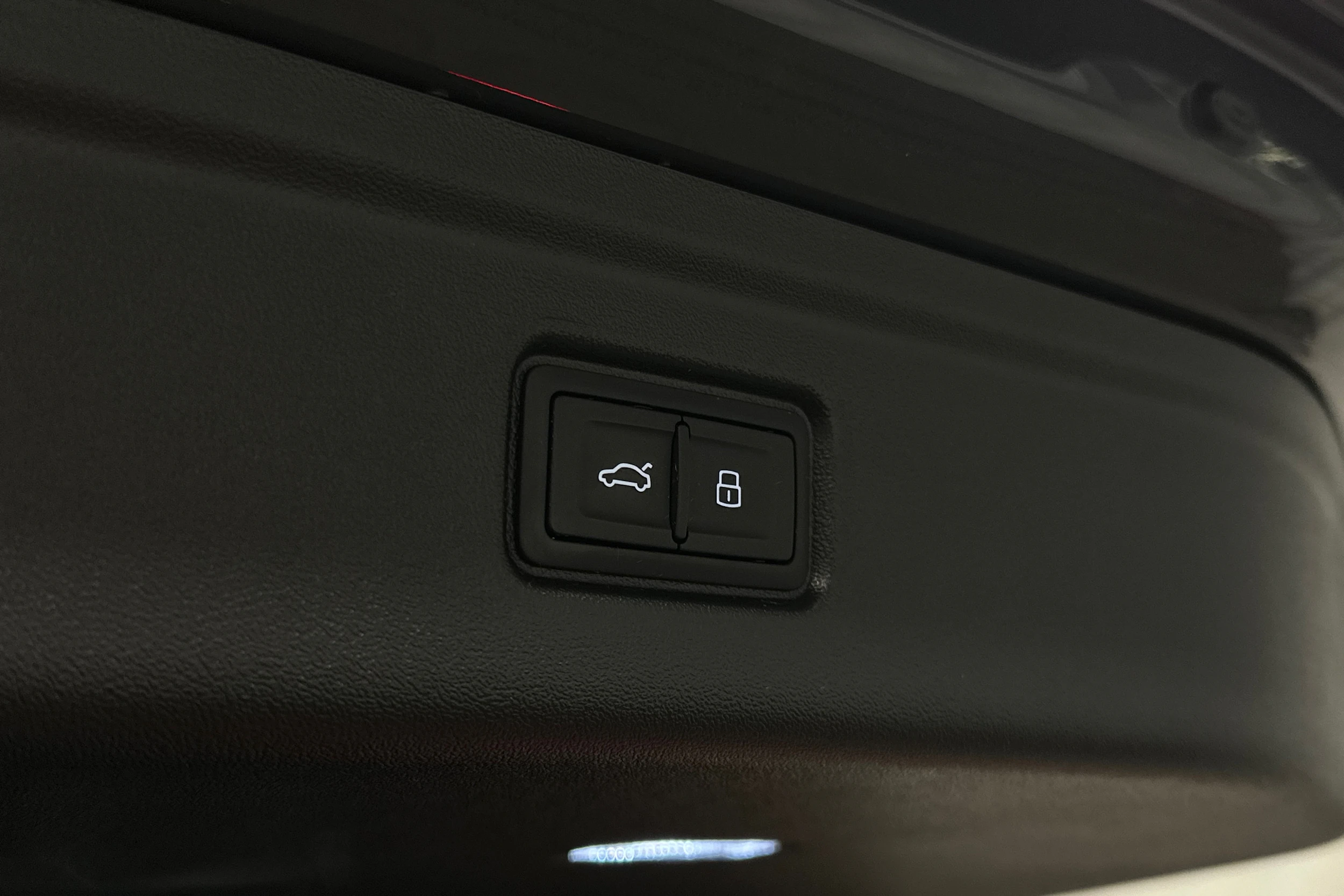harmaa Audi A6 e-tron 2025 kuva 12.
