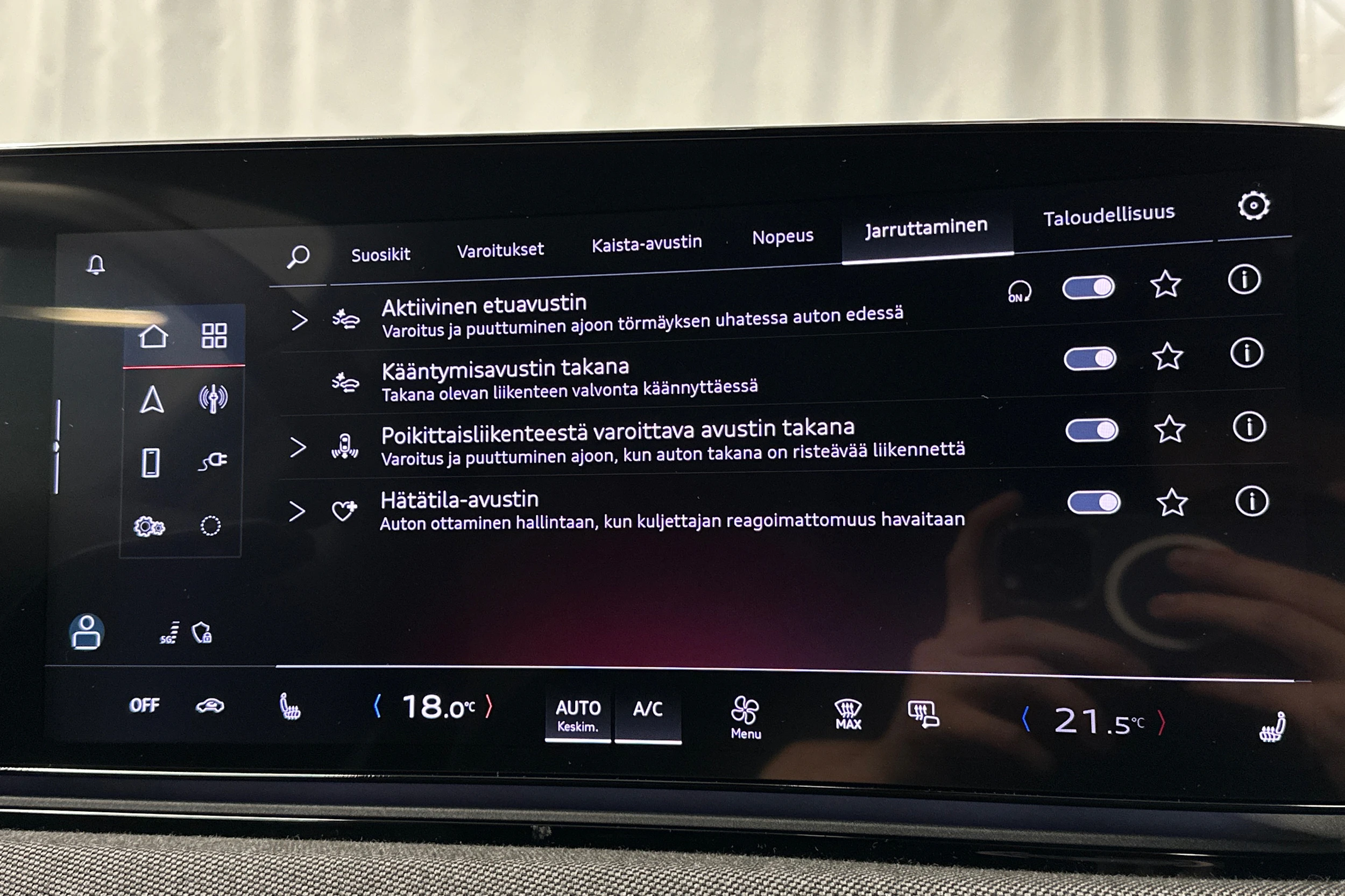 harmaa Audi A6 e-tron 2025 kuva 30.