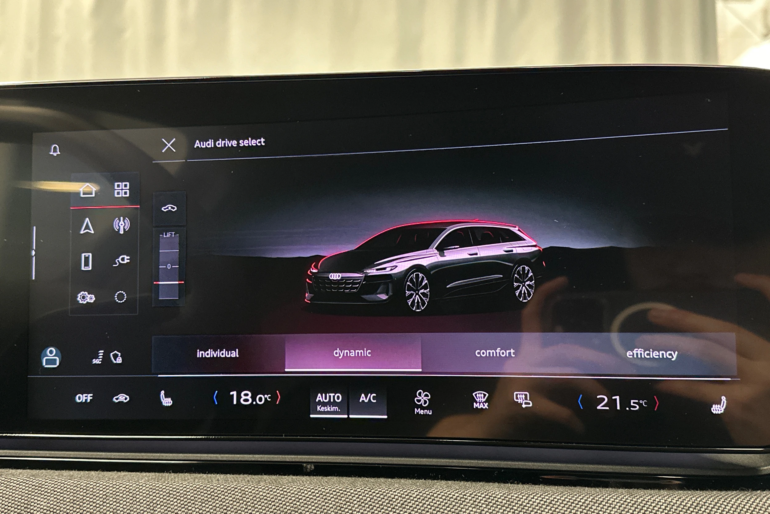 harmaa Audi A6 e-tron 2025 kuva 32.