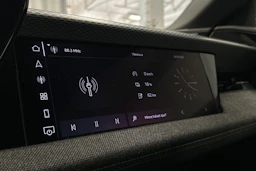 harmaa Audi A6 e-tron 2025 kuva 34.