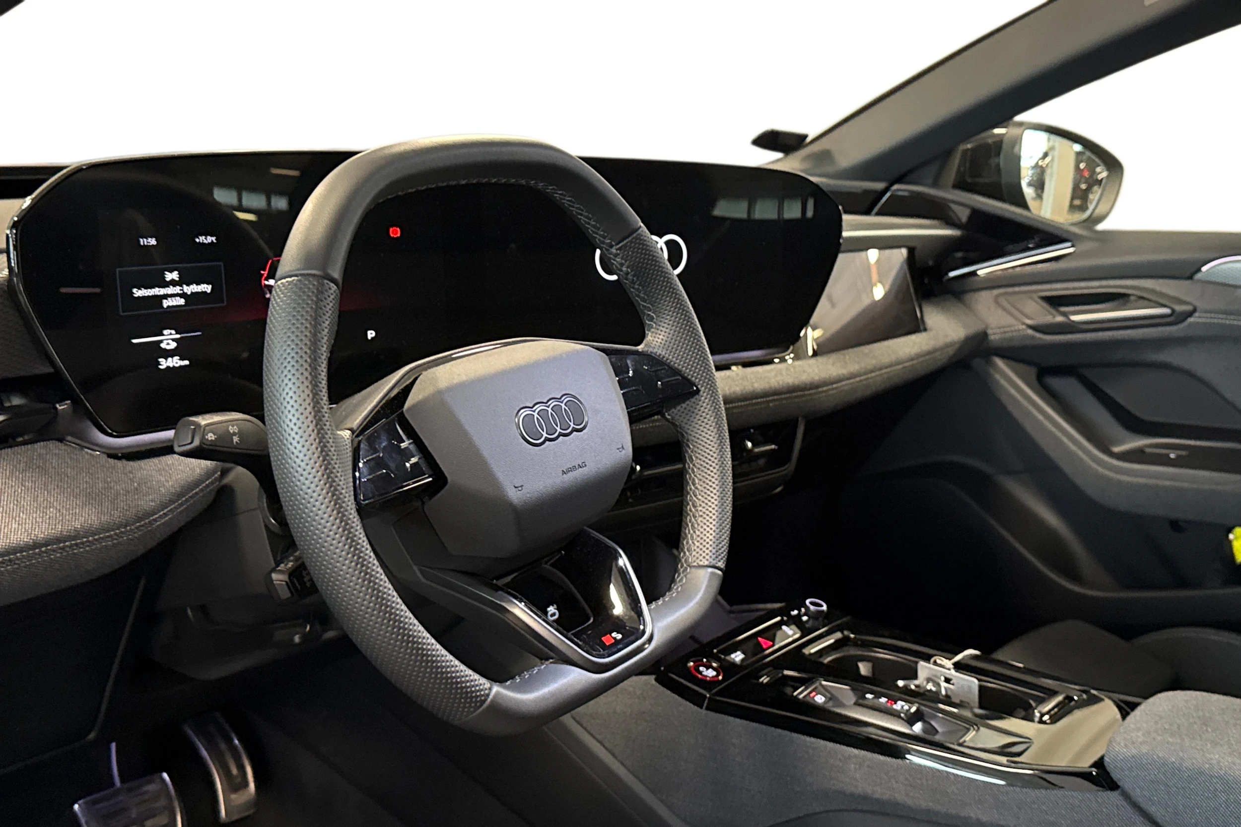 musta Audi A6 e-tron 2025 kuva 3.