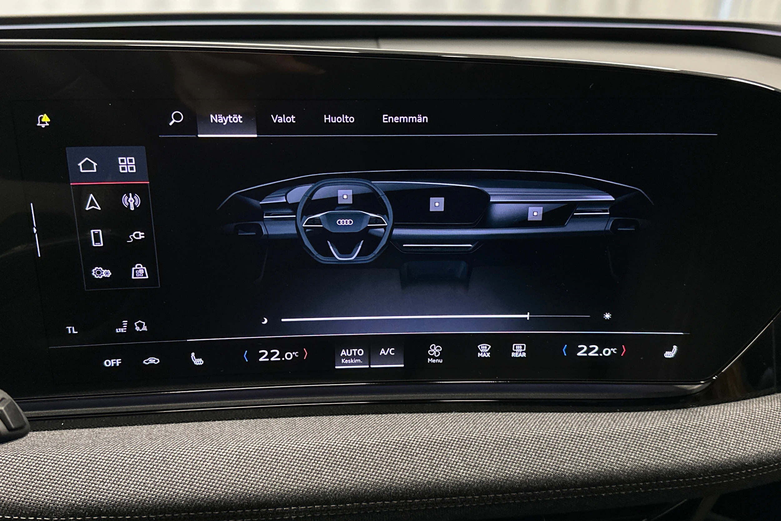 musta Audi A6 e-tron 2025 kuva 22.