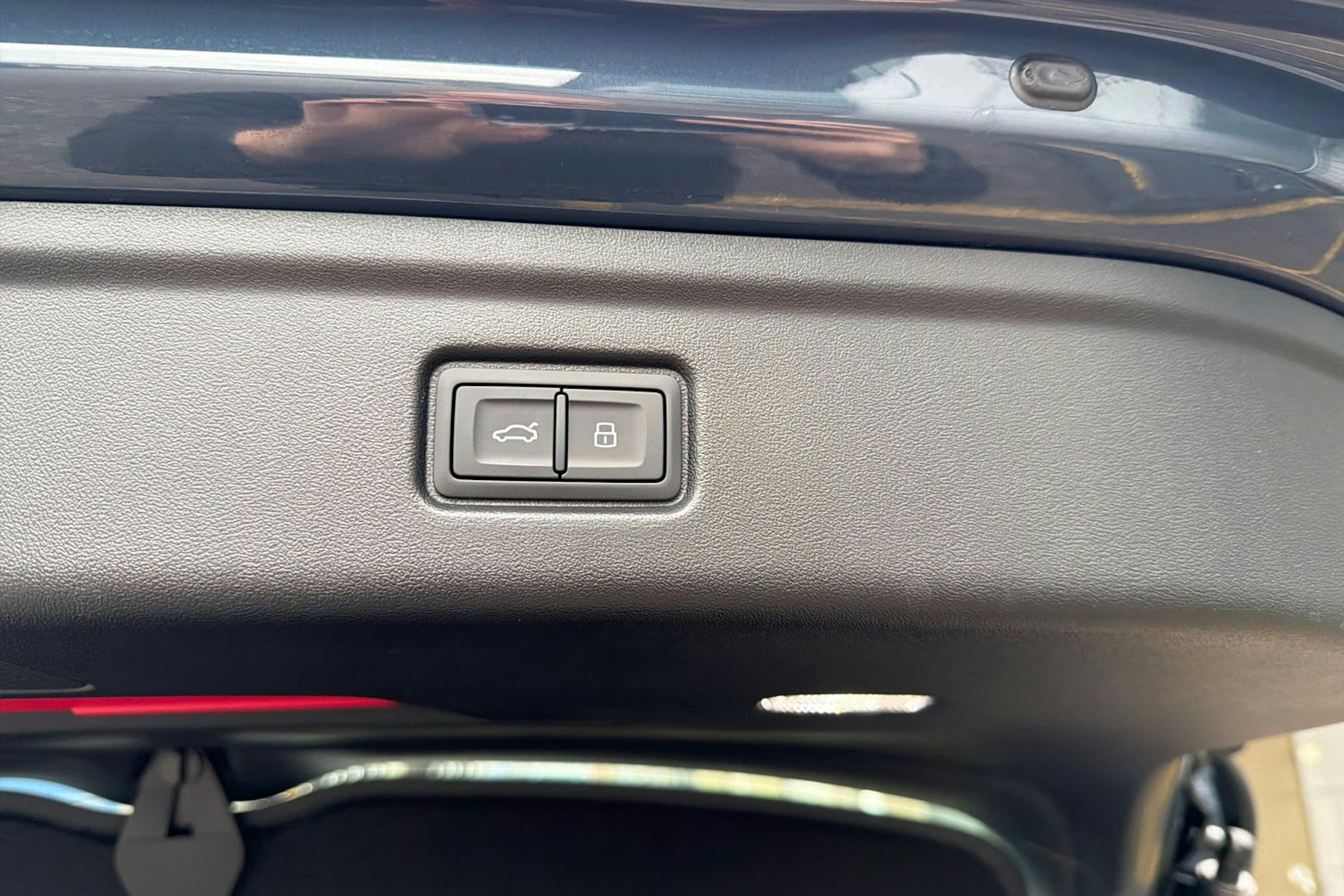 met. sininen Audi A6 e-tron 2025 kuva 15.