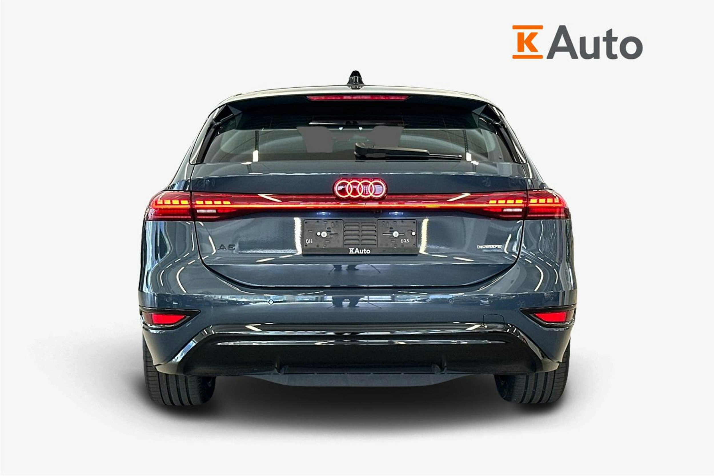 sininen Audi A6 e-tron 2025 kuva 3.
