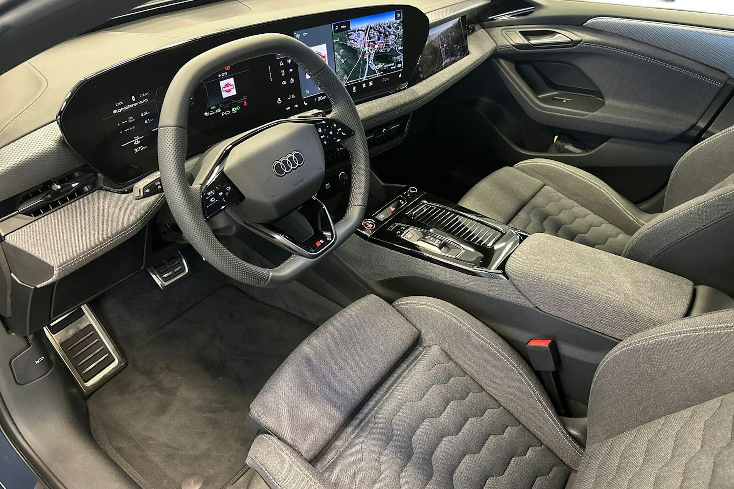 sininen Audi A6 e-tron 2025 kuva 6.