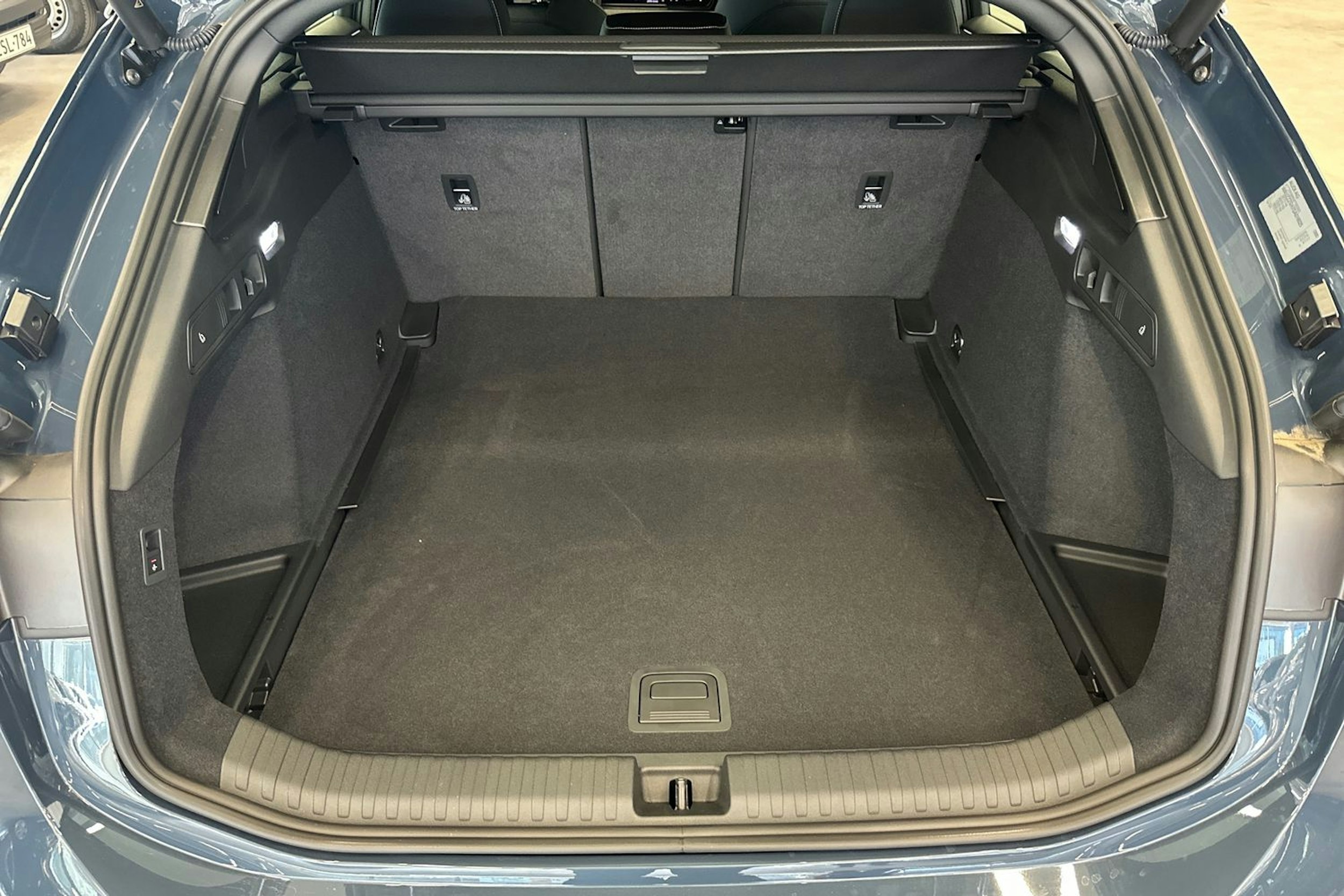 sininen Audi A6 e-tron 2025 kuva 12.