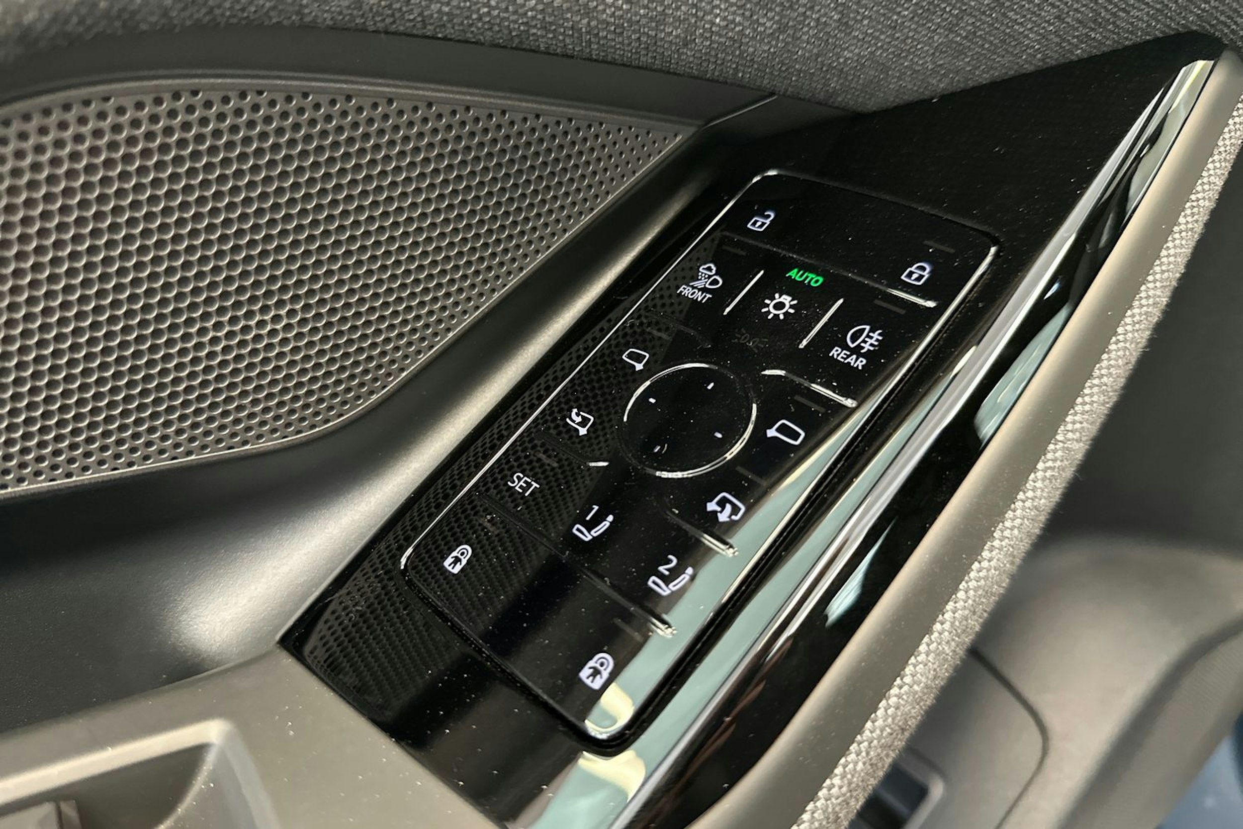 sininen Audi A6 e-tron 2025 kuva 16.