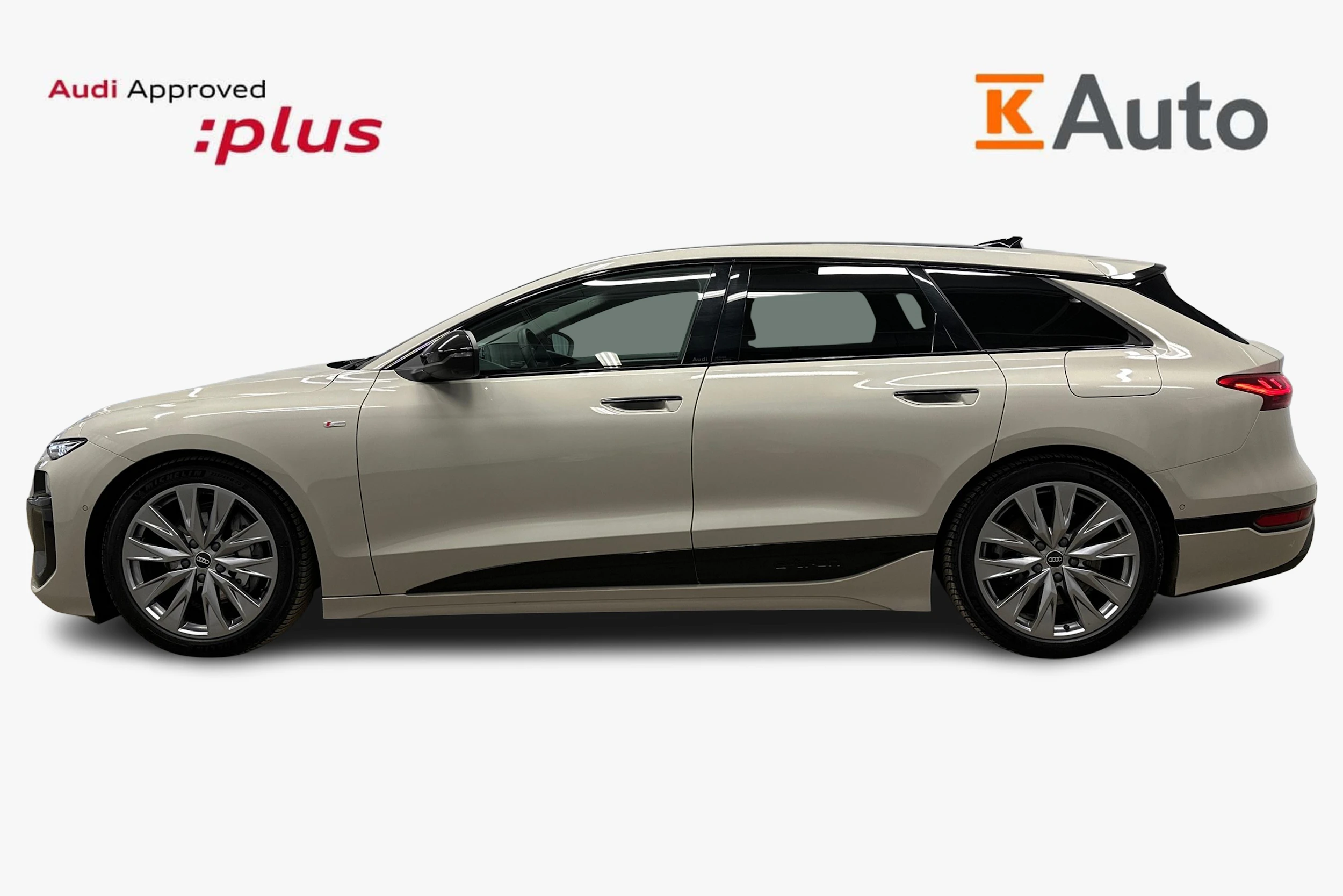 beige Audi A6 e-tron 2025 kuva 5.