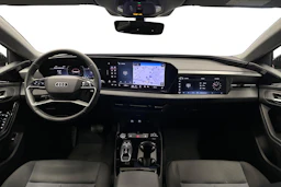 beige Audi A6 e-tron 2025 kuva 7.