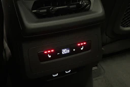 beige Audi A6 e-tron 2025 kuva 14.