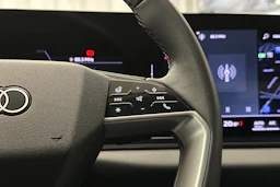 beige Audi A6 e-tron 2025 kuva 21.