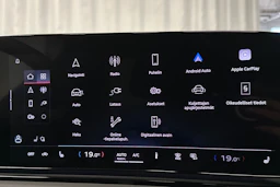 beige Audi A6 e-tron 2025 kuva 24.