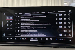 beige Audi A6 e-tron 2025 kuva 28.