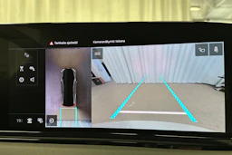 beige Audi A6 e-tron 2025 kuva 34.