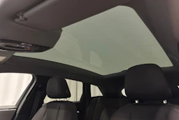 beige Audi A6 e-tron 2025 kuva 37.