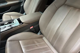 musta Audi A6 e-tron 2025 kuva 16.