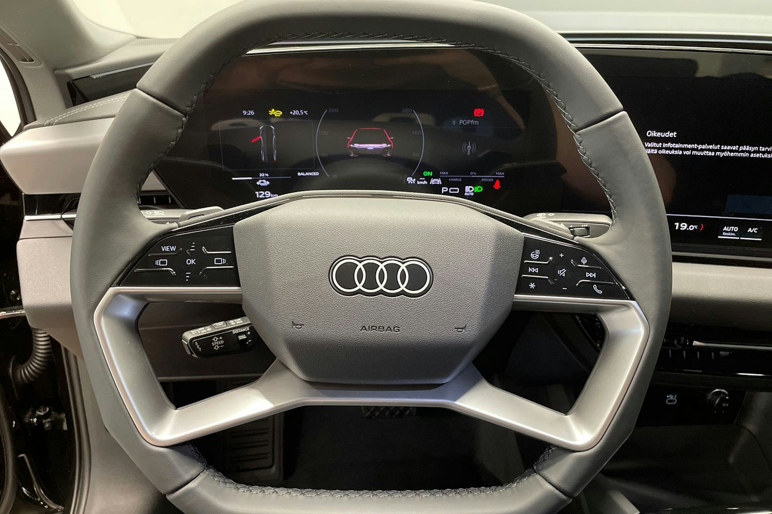musta Audi A6 e-tron 2025 kuva 9.