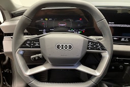 musta Audi A6 e-tron 2025 kuva 9.