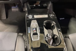 musta Audi A6 e-tron 2025 kuva 10.