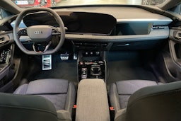 sininen Audi A6 e-tron 2025 kuva 7.