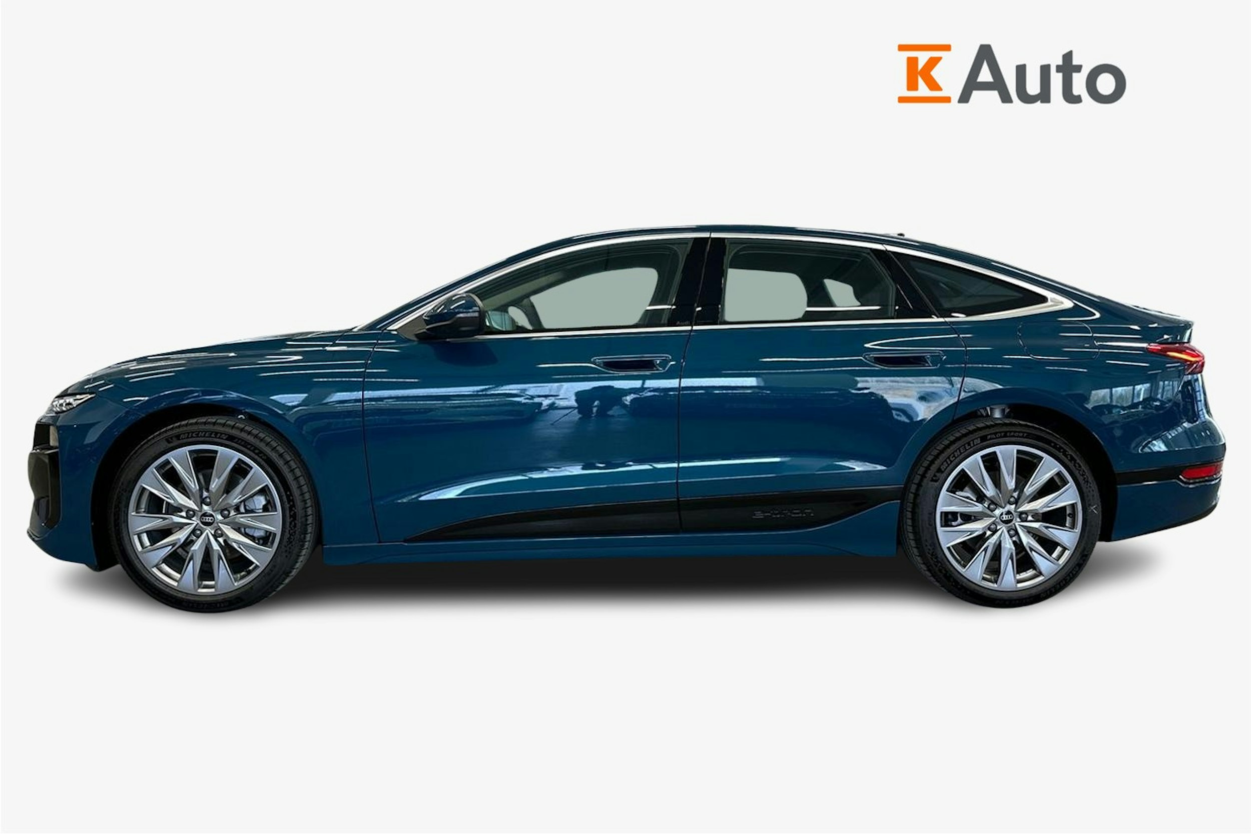 met. sininen Audi A6 e-tron 2025 kuva 5.