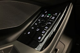 met. sininen Audi A6 e-tron 2025 kuva 15.