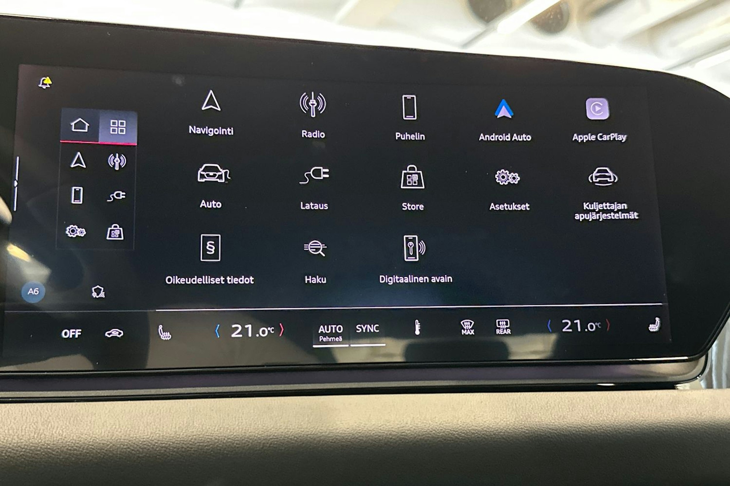 met. sininen Audi A6 e-tron 2025 kuva 17.