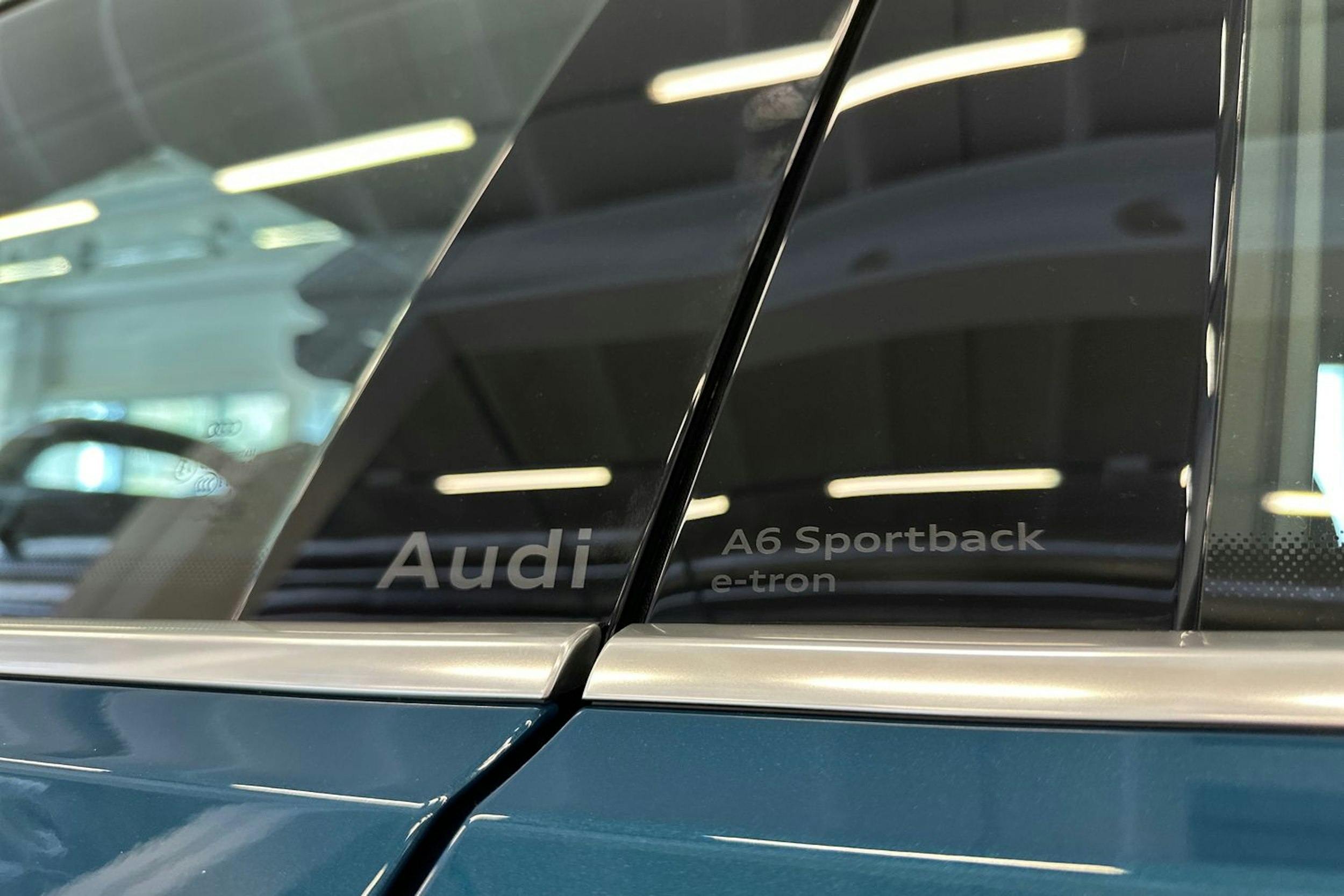 met. sininen Audi A6 e-tron 2025 kuva 26.