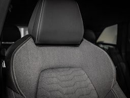 met. harmaa Audi A6 e-tron 2025 kuva 17.