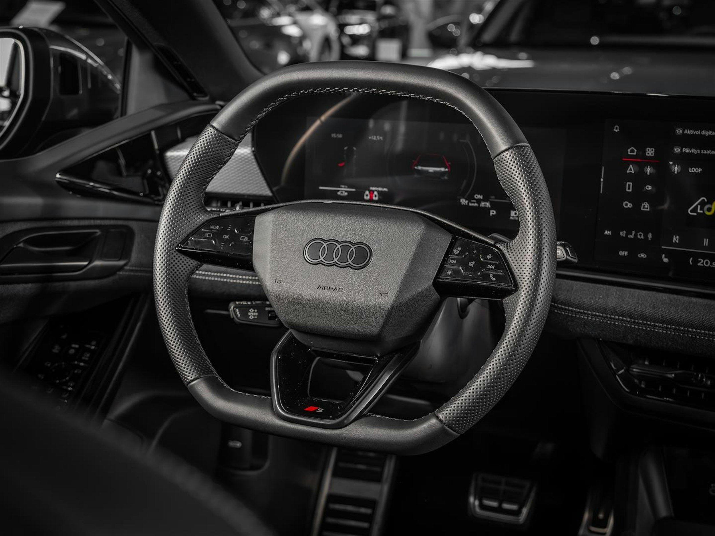 met. harmaa Audi A6 e-tron 2025 kuva 23.