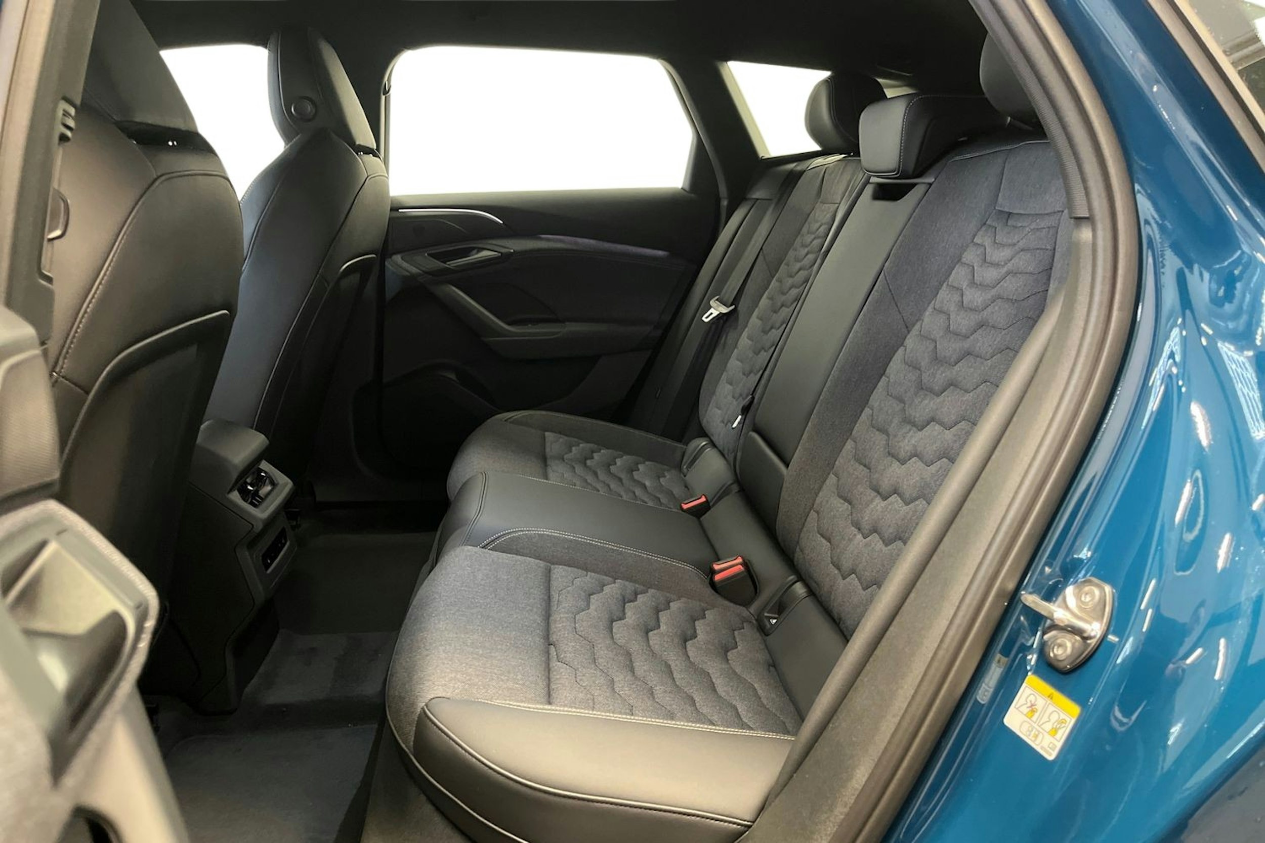 malpello sininen Audi A6 e-tron 2025 kuva 4.