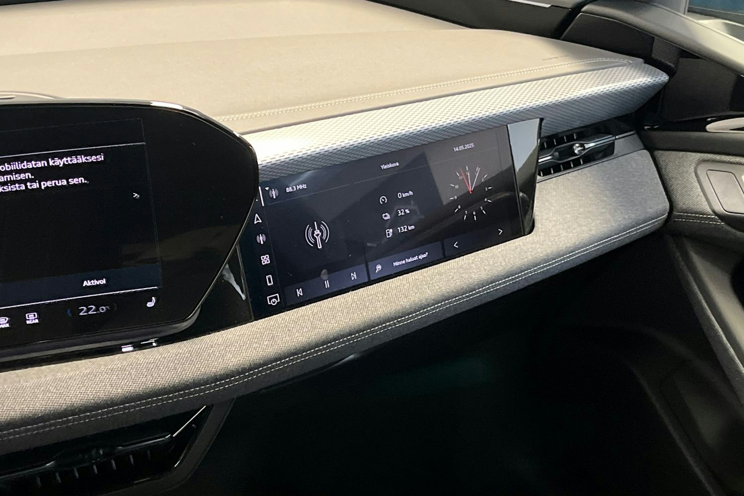 malpello sininen Audi A6 e-tron 2025 kuva 12.