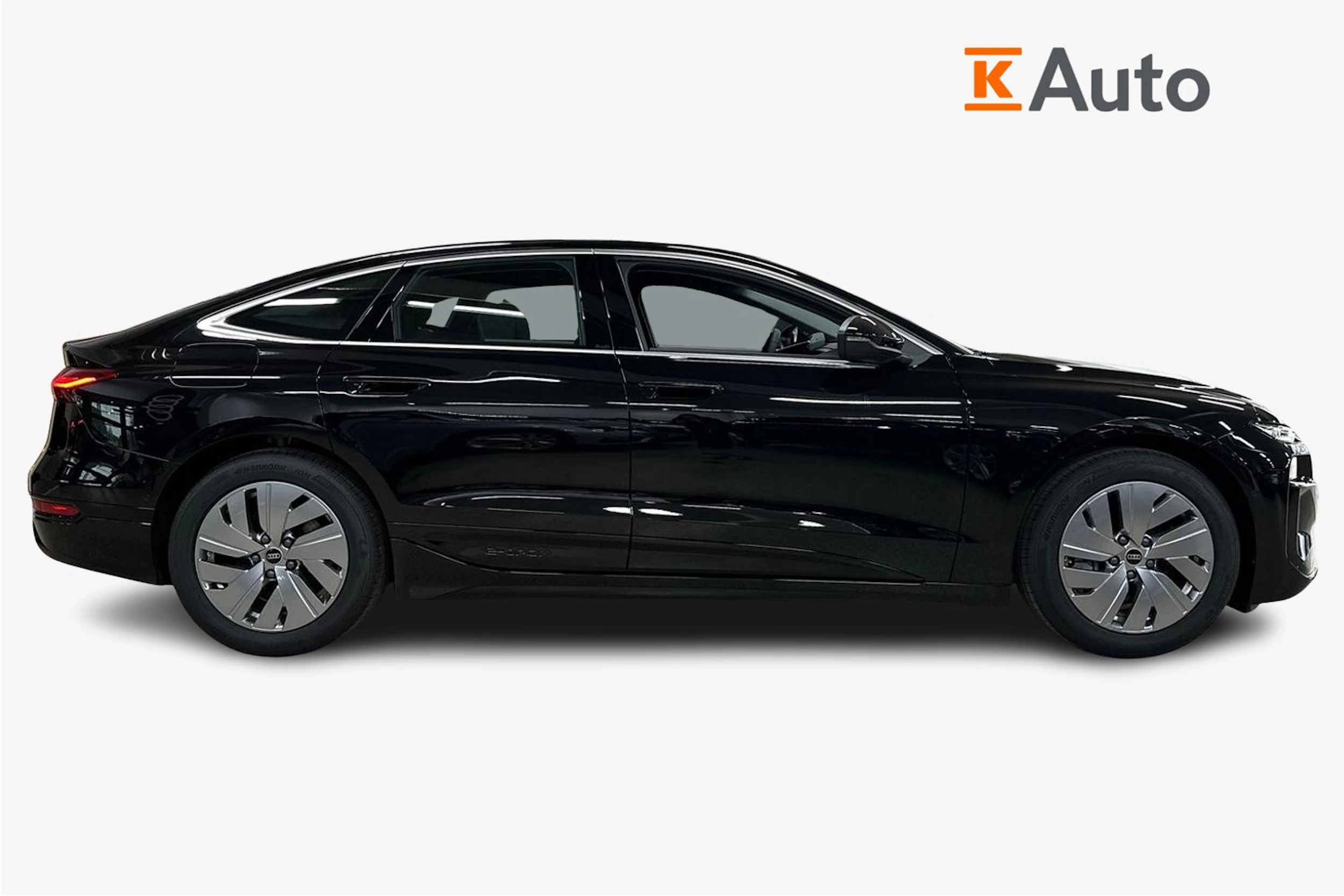 met. musta Audi A6 e-tron 2026 kuva 5.