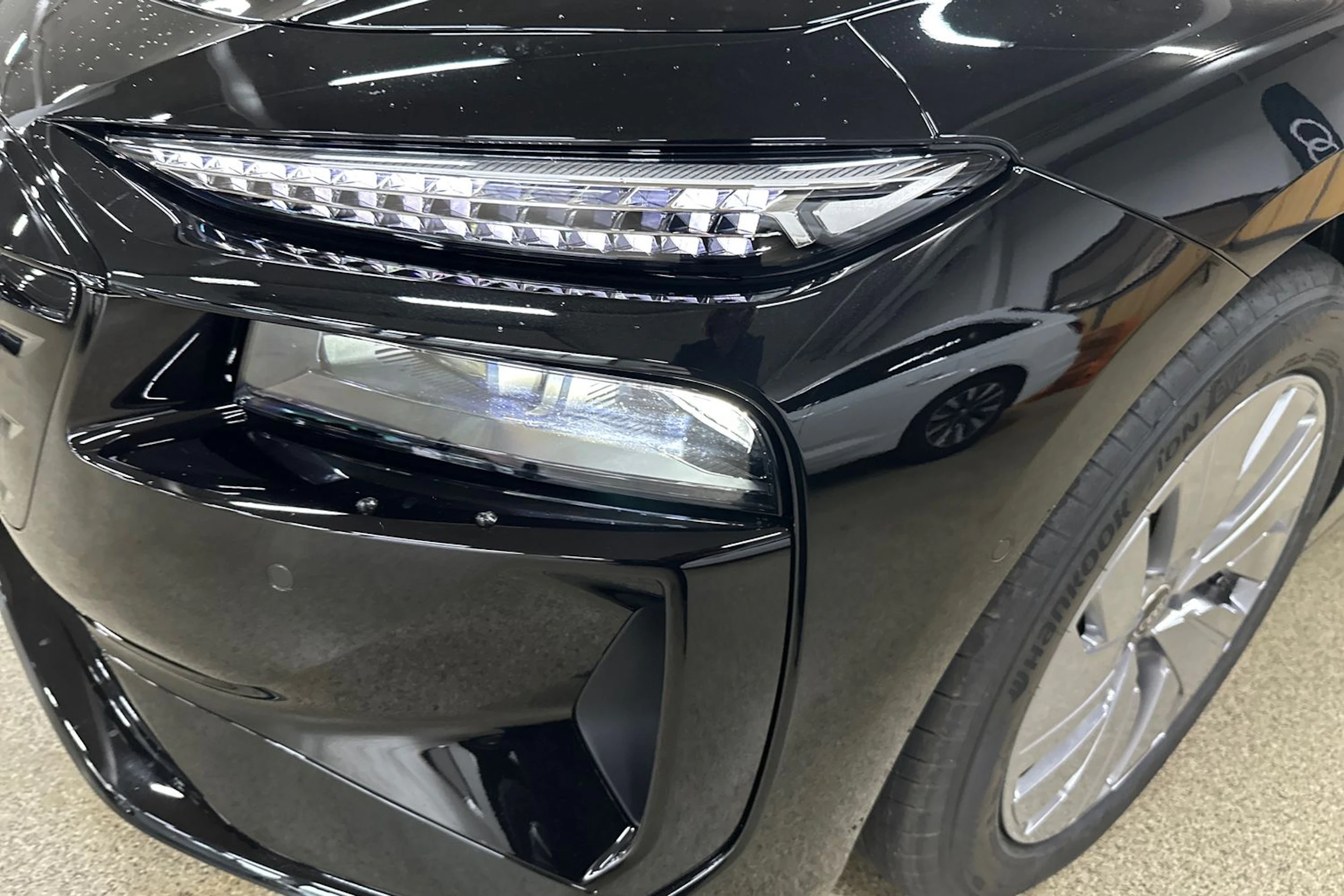 met. musta Audi A6 e-tron 2026 kuva 10.