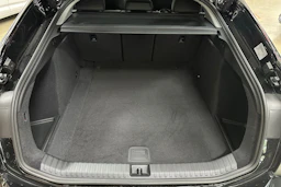 met. musta Audi A6 e-tron 2026 kuva 13.