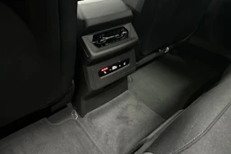 met. musta Audi A6 e-tron 2026 kuva 17.