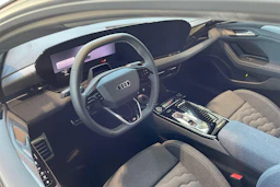 musta Audi A6 e-tron 2026 kuva 6.