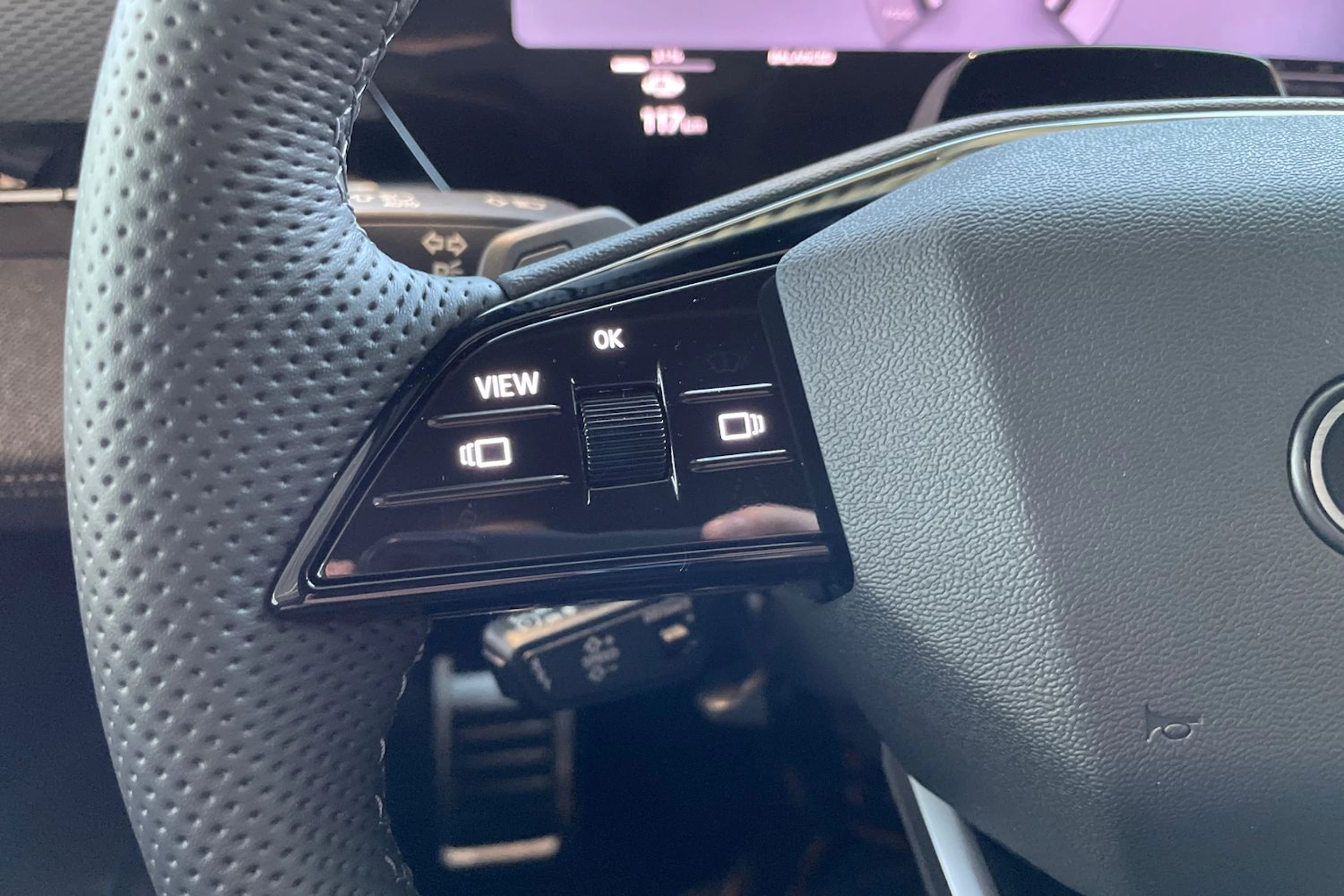 musta Audi A6 e-tron 2026 kuva 11.