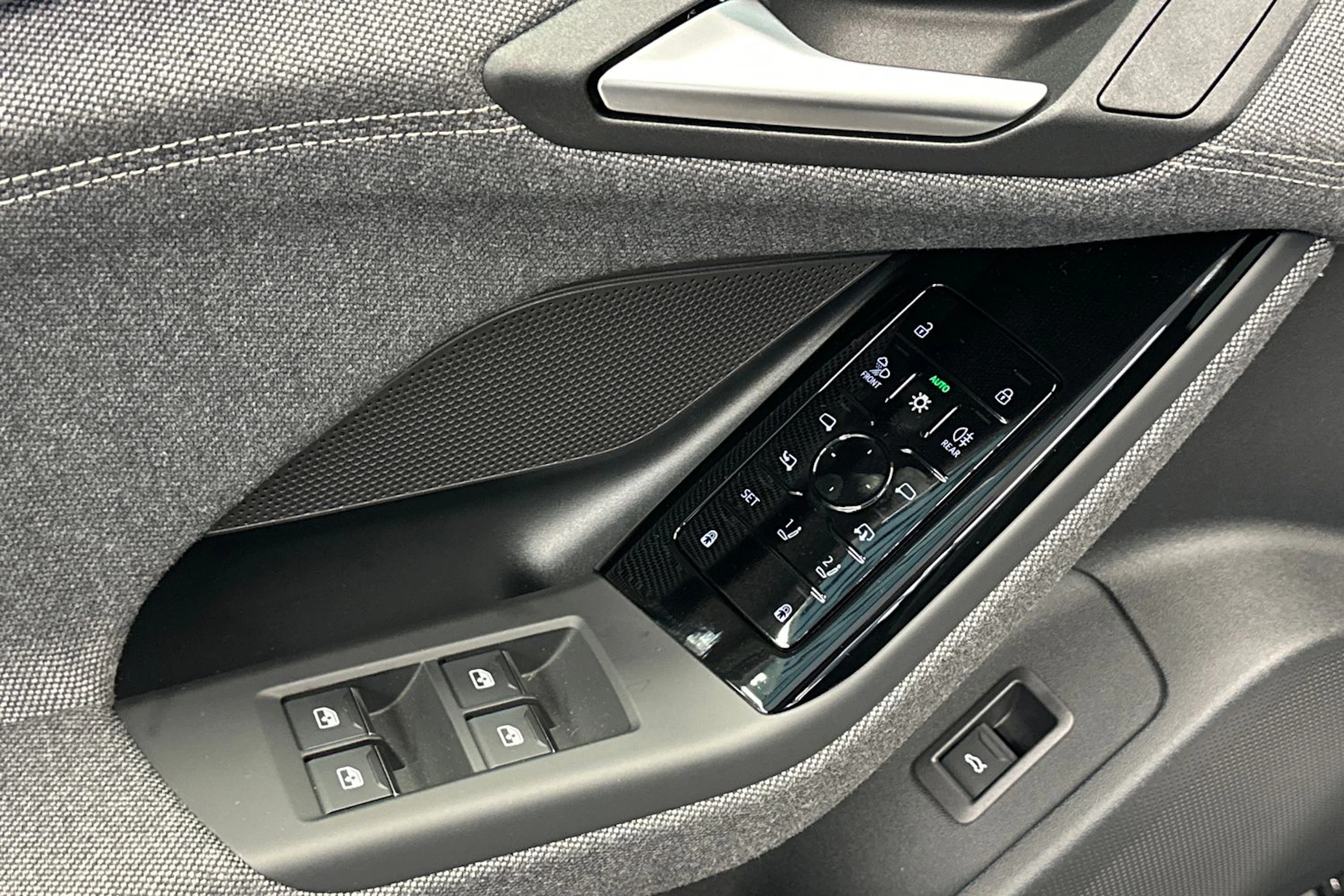 daytona harmaa Audi A6 e-tron 2026 kuva 15.