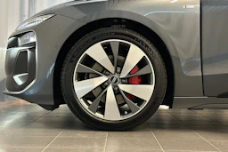 daytona harmaa Audi A6 e-tron 2026 kuva 23.