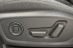 met. musta Audi A6 e-tron 2026 kuva 12.
