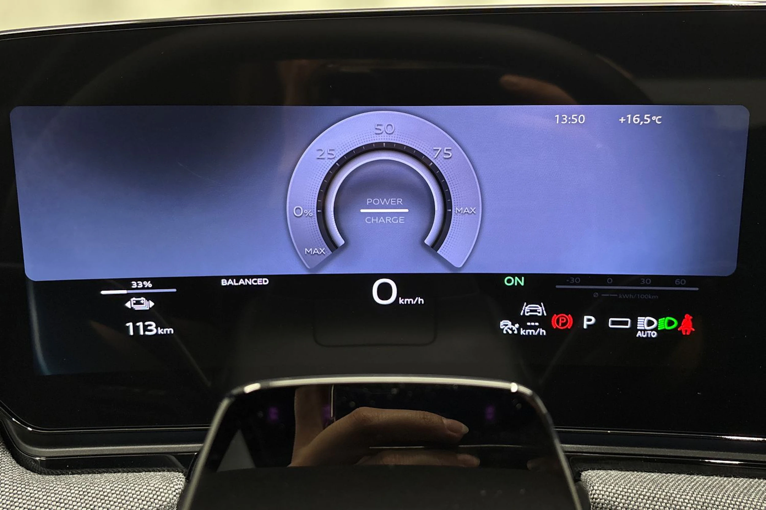 met. musta Audi A6 e-tron 2026 kuva 18.