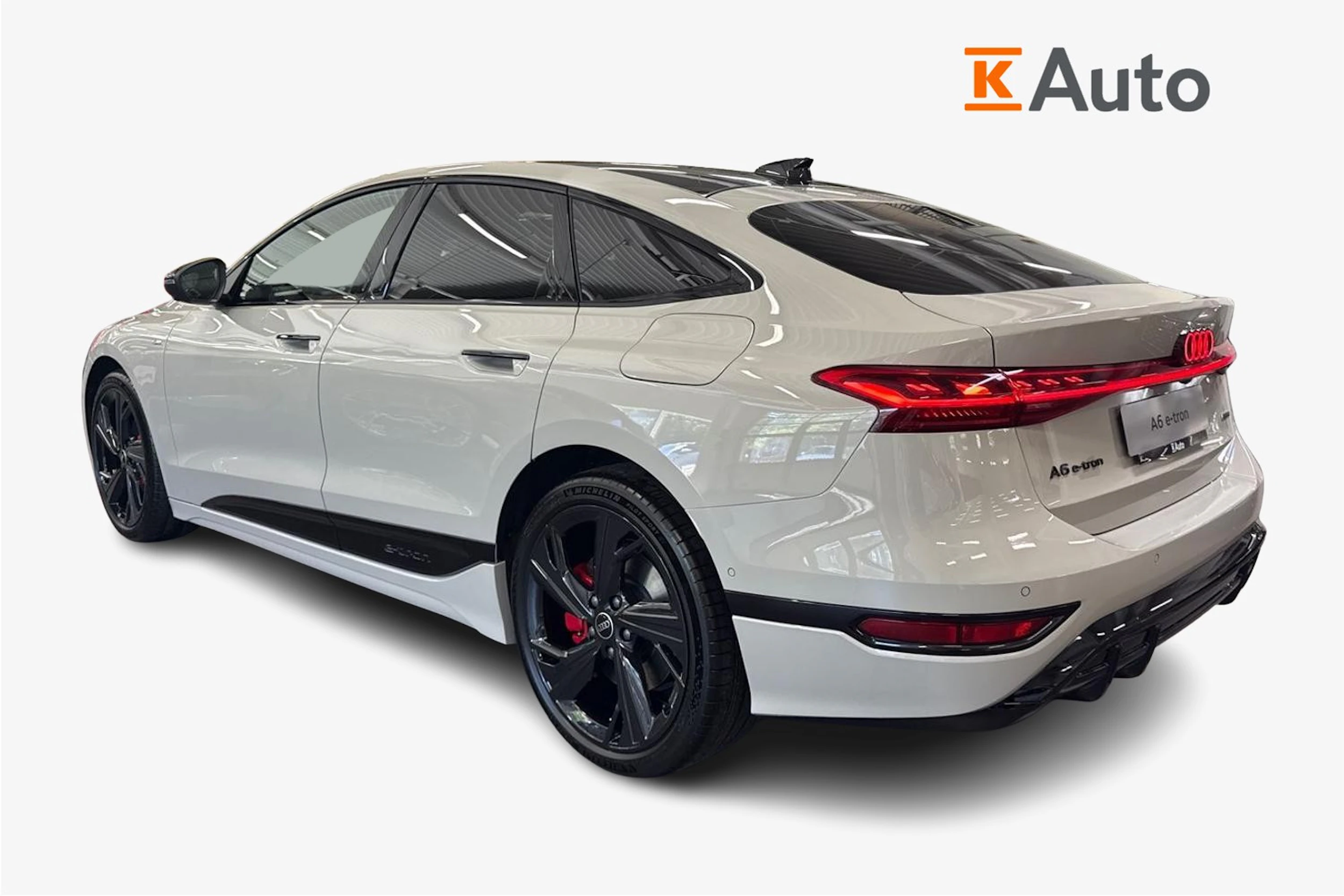 met. ruskea (beige) Audi A6 e-tron 2026 kuva 2.