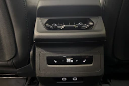 met. ruskea (beige) Audi A6 e-tron 2026 kuva 15.