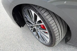 harmaa Audi A6 e-tron 2026 kuva 10.