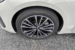 ruskea (beige) Audi A6 e-tron 2026 kuva 10.