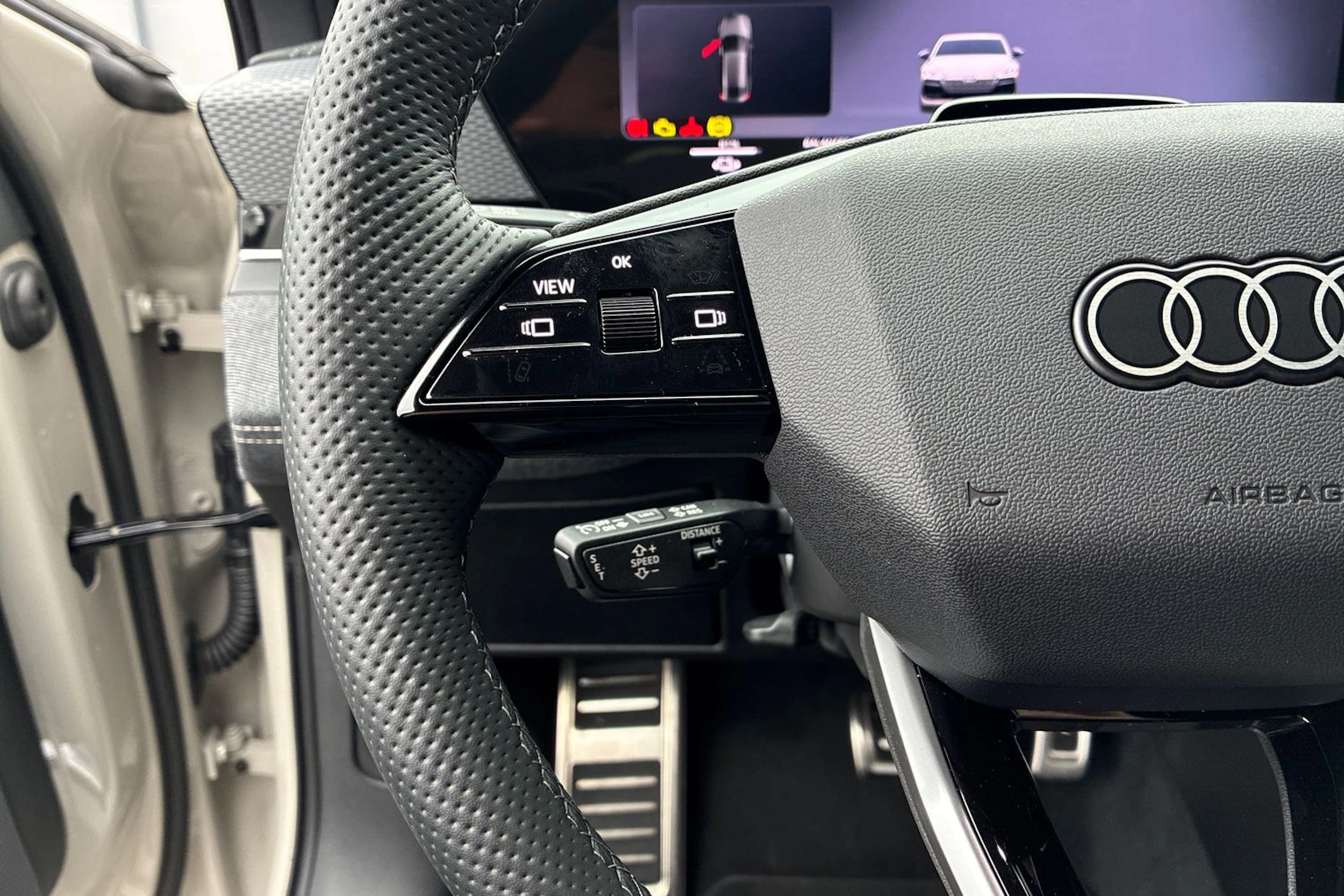 ruskea (beige) Audi A6 e-tron 2026 kuva 13.