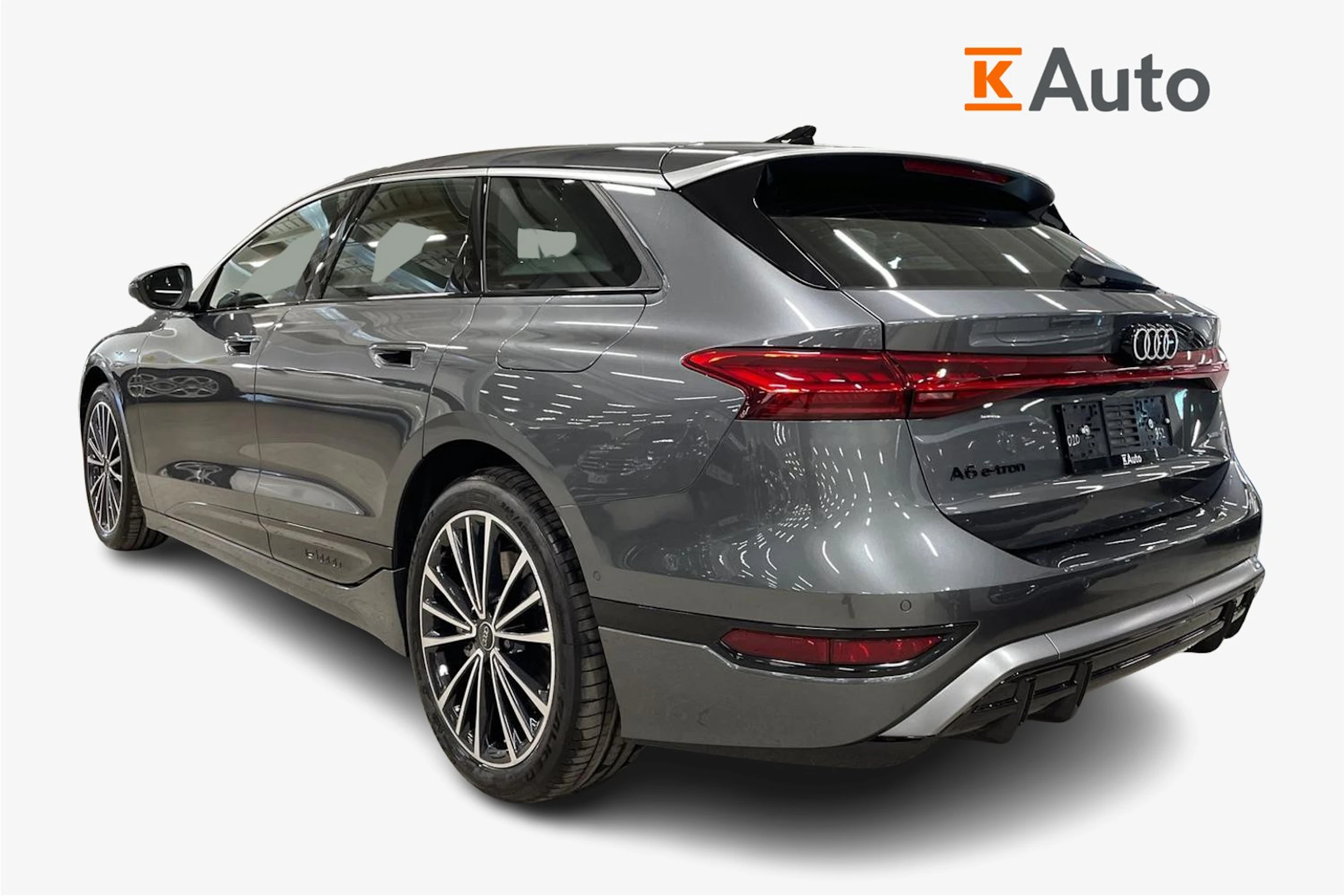 harmaa Audi A6 e-tron 2026 kuva 2.