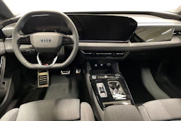 harmaa Audi A6 e-tron 2026 kuva 7.