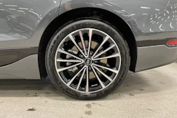 harmaa Audi A6 e-tron 2026 kuva 10.